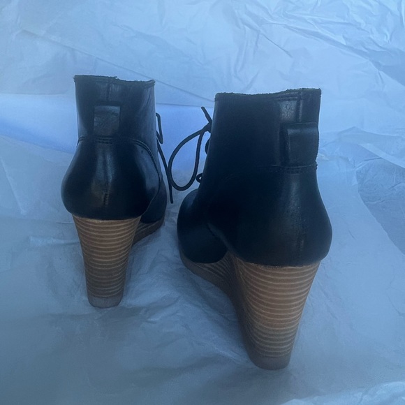 Lucky Brand Leather Boots - Picture 3 of 13